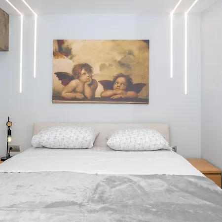 Angels Free Private Parking Apartment *